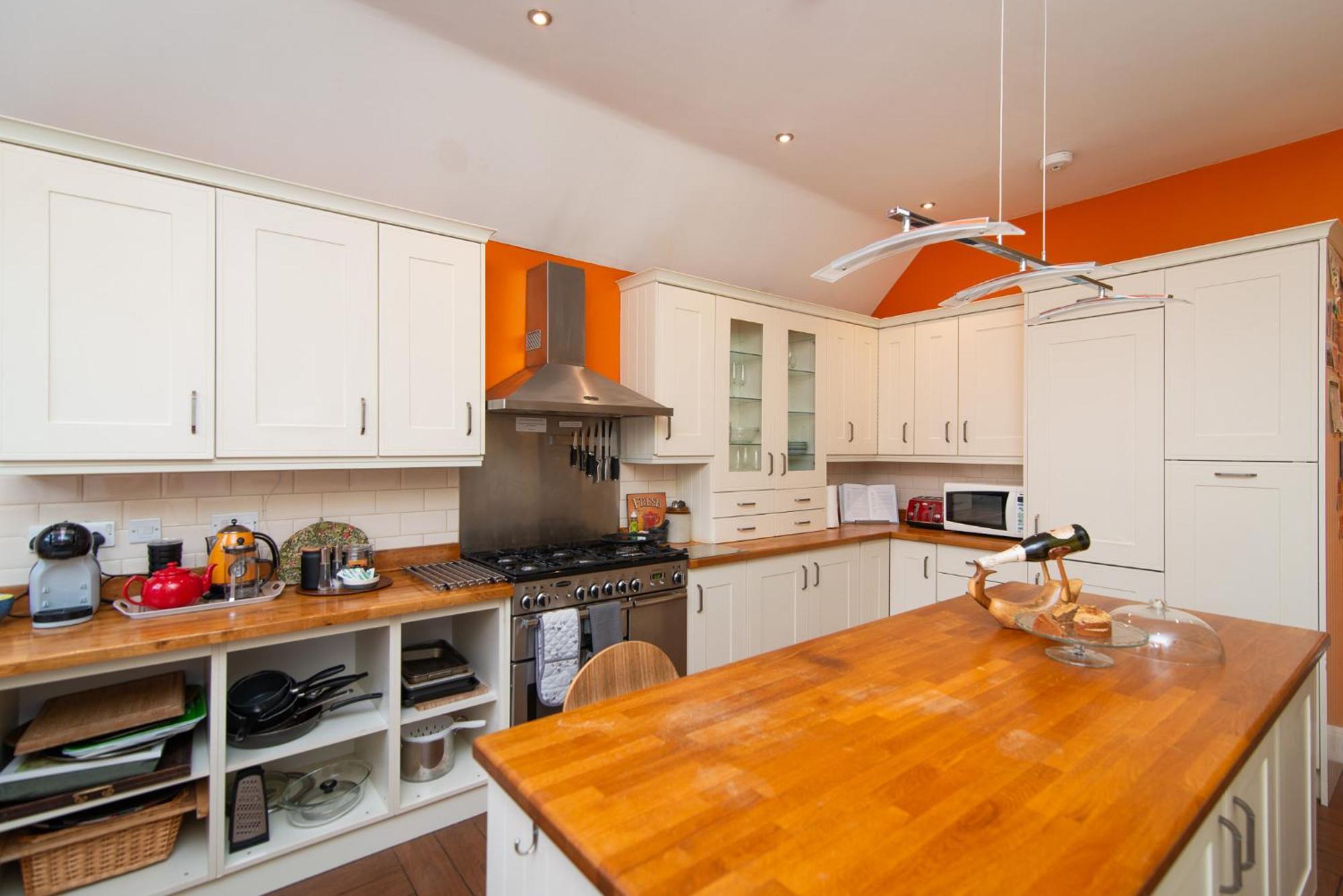 Spacious Retreat With River Views Near Peak District Matlock  Kültér fotó
