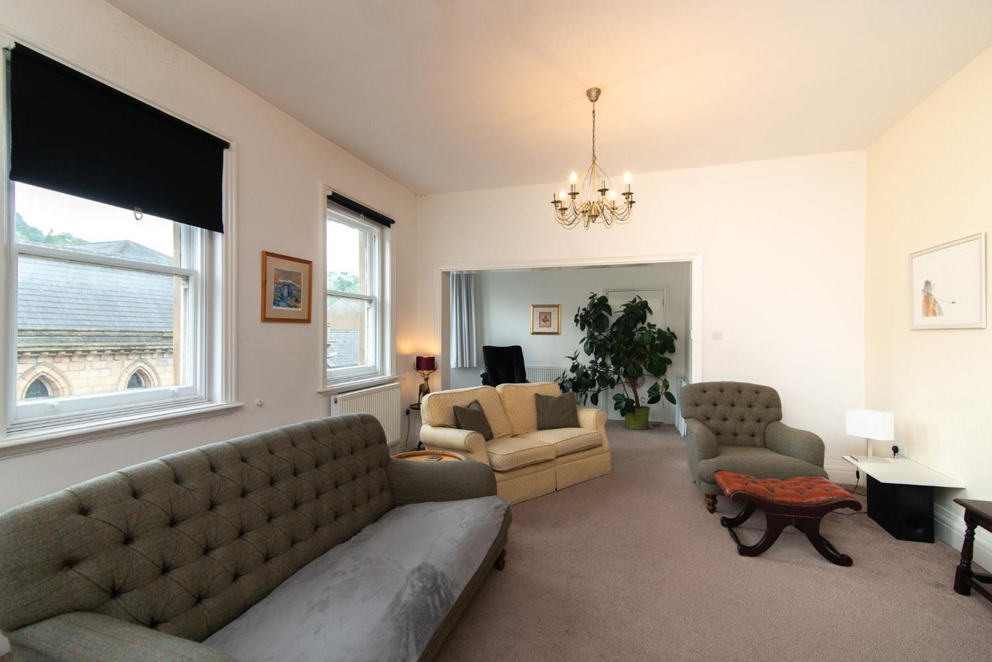 Spacious Retreat With River Views Near Peak District Matlock  Kültér fotó